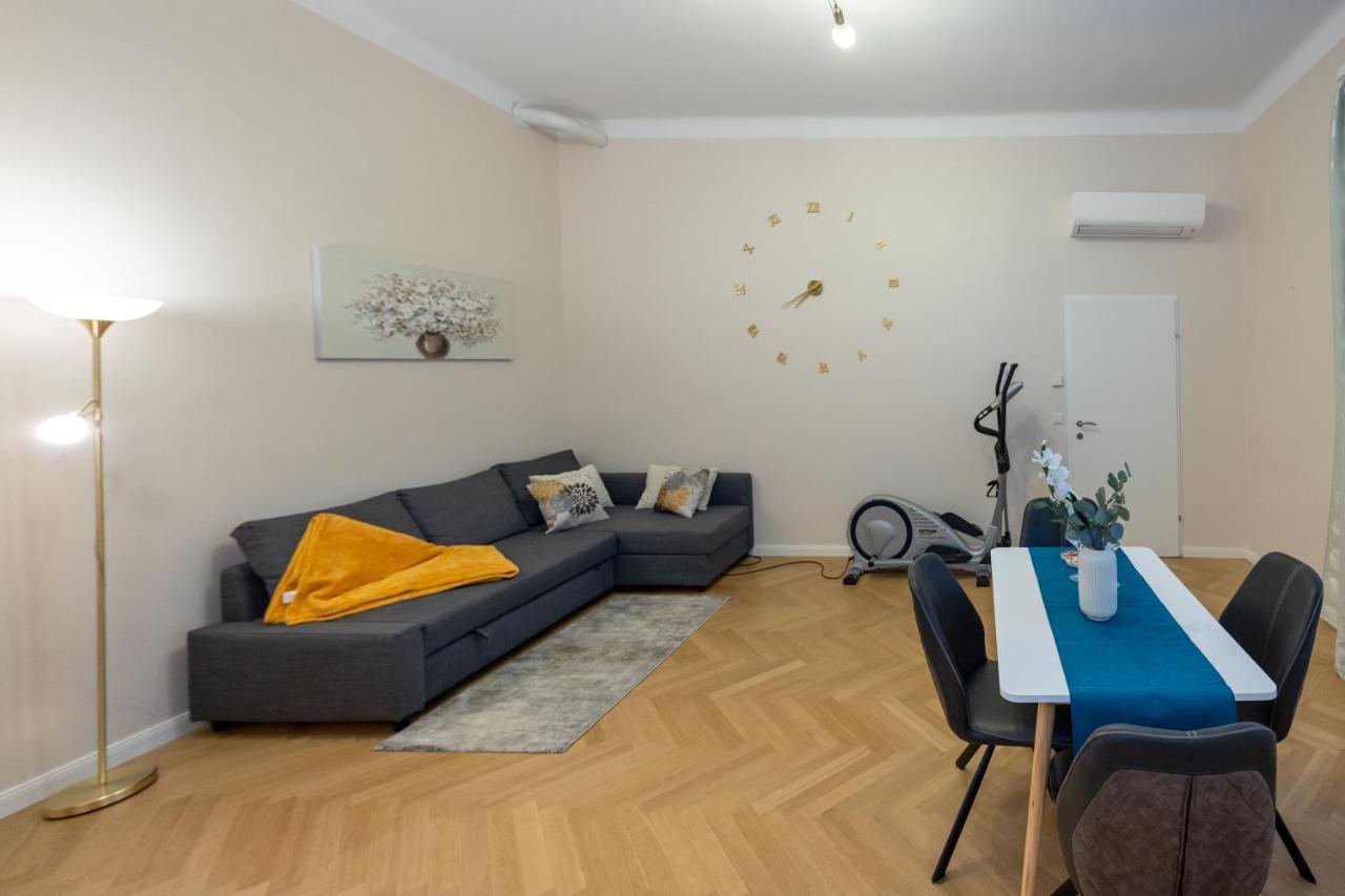 Charming Near Prater * Viena